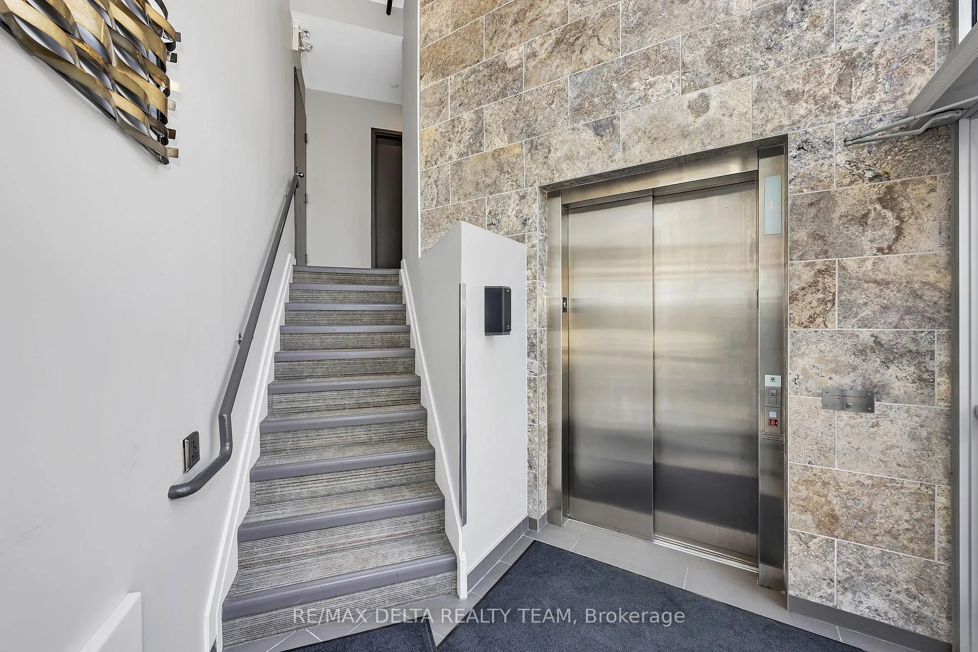 Photo 4 of Unit 405, 150 Greenfield Avenue, Ottawa, Ottawa East — HOMEH