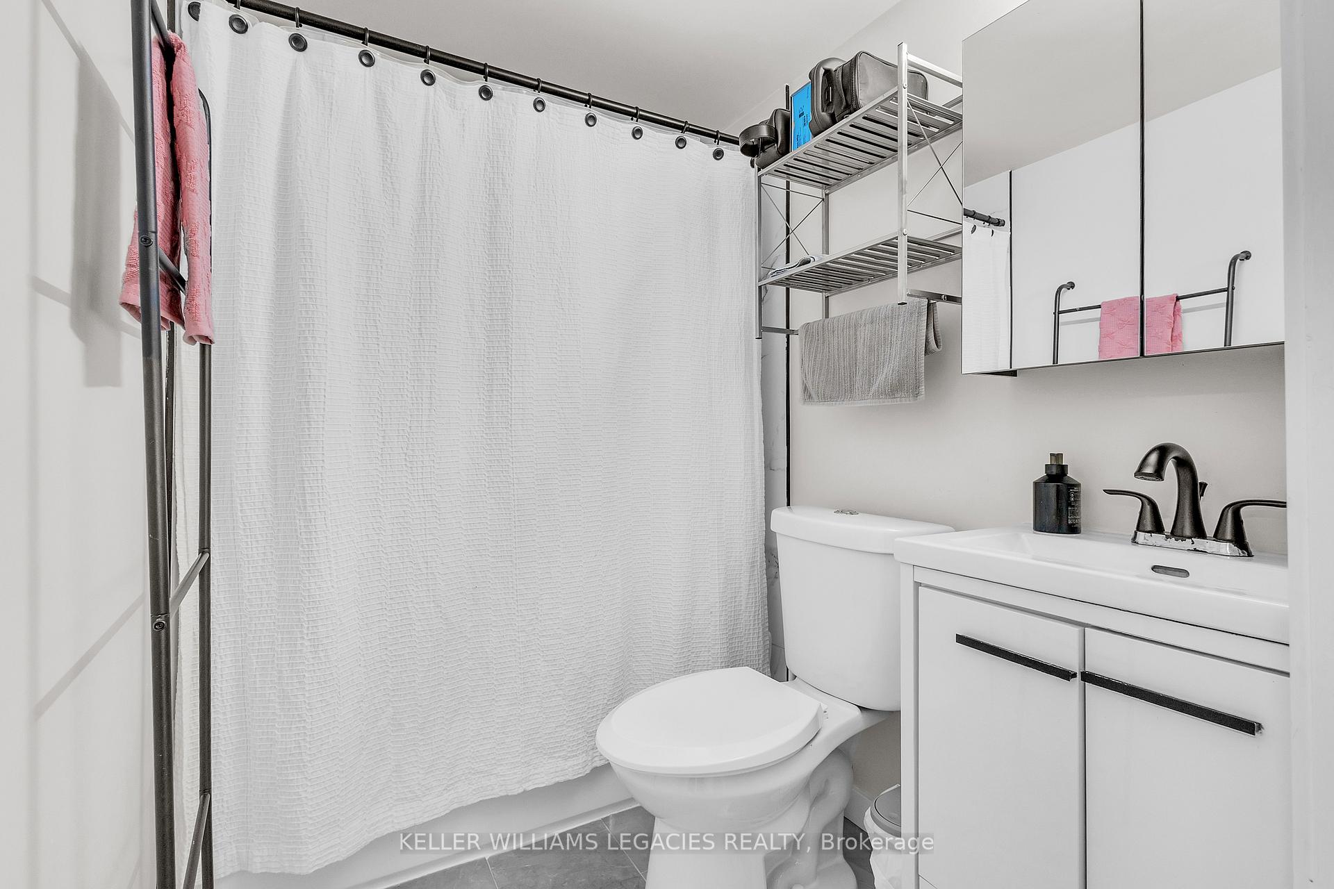 Photo 11 of Unit 209, 308 John Street, Markham, Aileen-Willowbrook — HOMEH