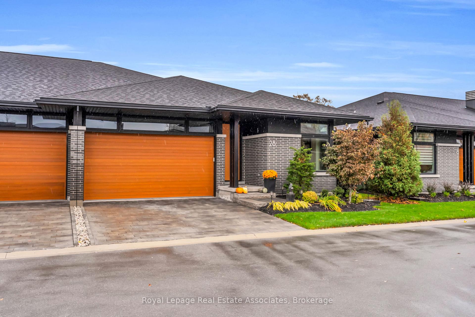 Front of Unit 8, 28 Juniper Trail