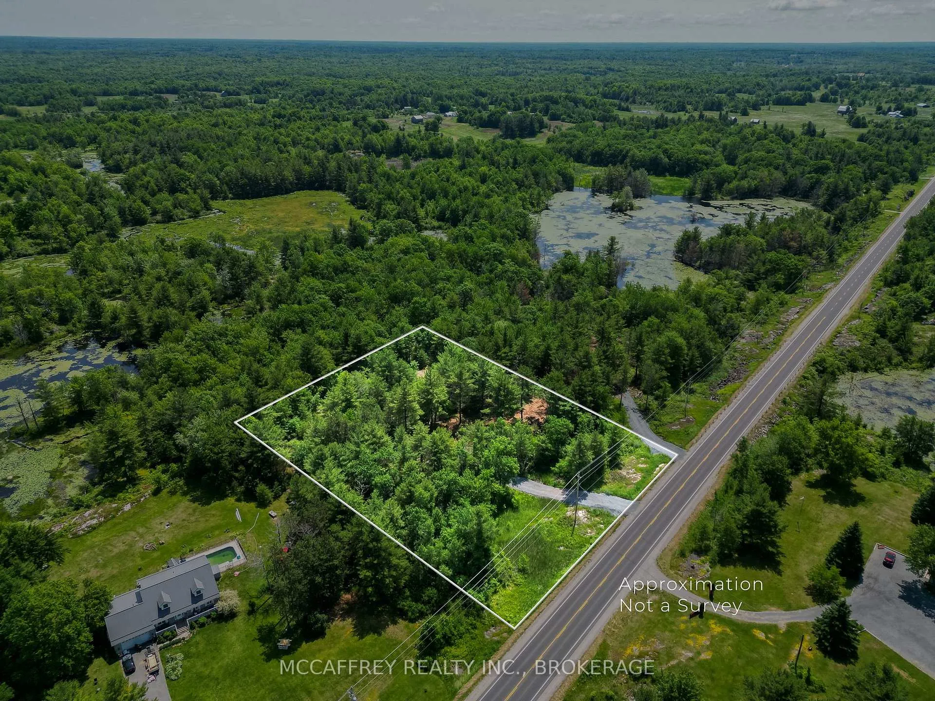 Photo 3 of 9804 Highway 38, Frontenac, Frontenac Centre — HOMEH