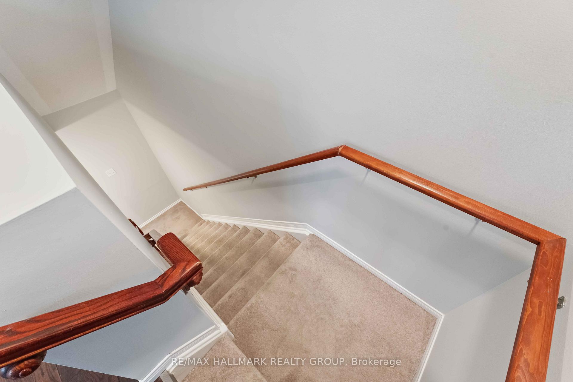Photo 14 of 34 Bonfield Private, Ottawa, Avalon East — HOMEH