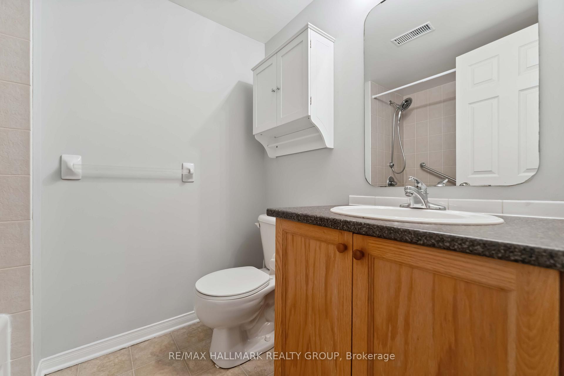 Photo 19 of 34 Bonfield Private, Ottawa, Avalon East — HOMEH