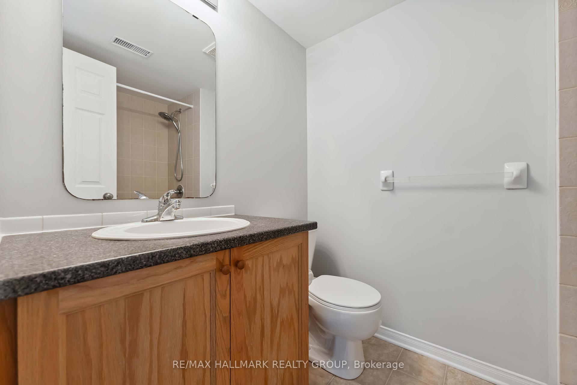 Photo 23 of 34 Bonfield Private, Ottawa, Avalon East — HOMEH