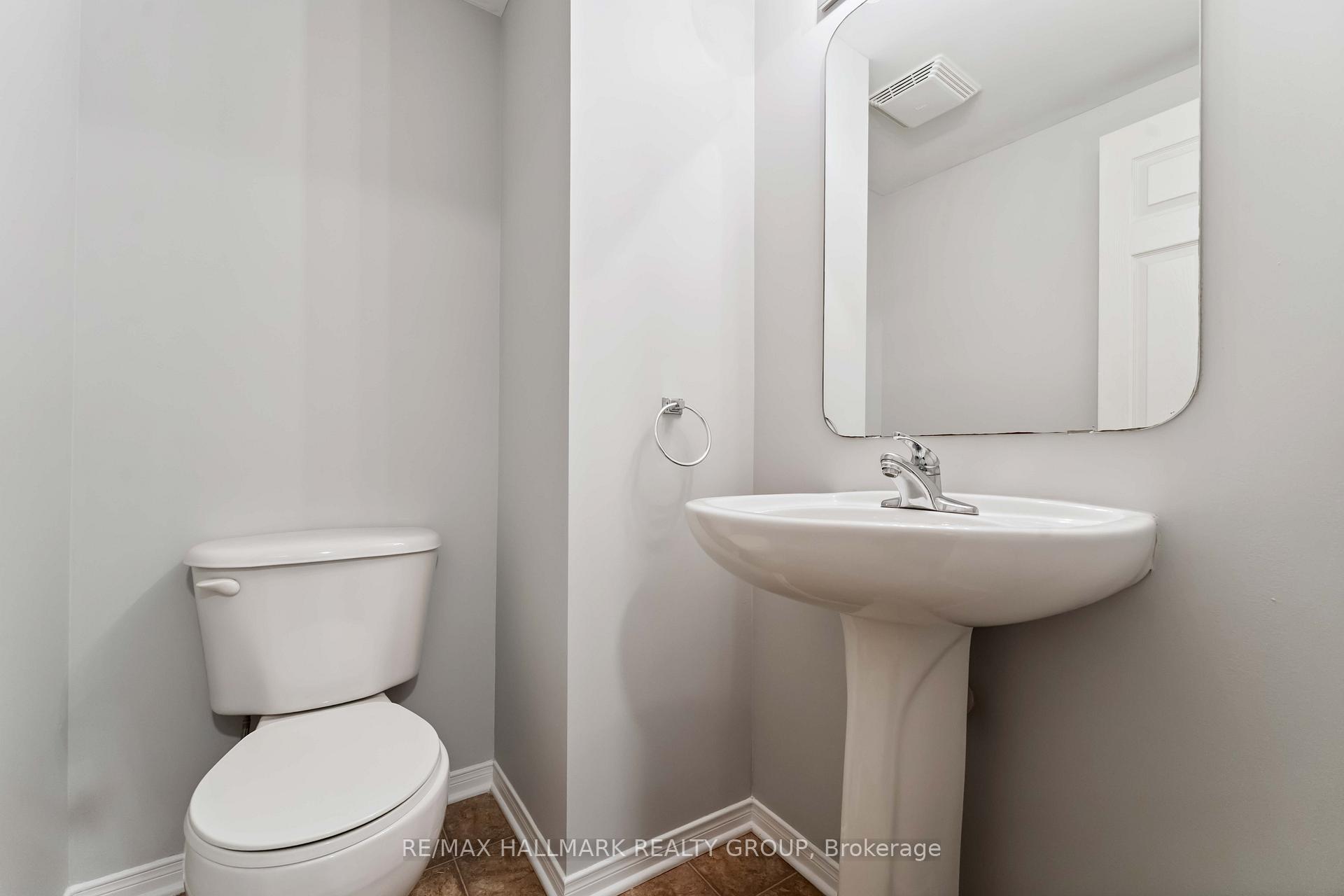 Photo 24 of 34 Bonfield Private, Ottawa, Avalon East — HOMEH