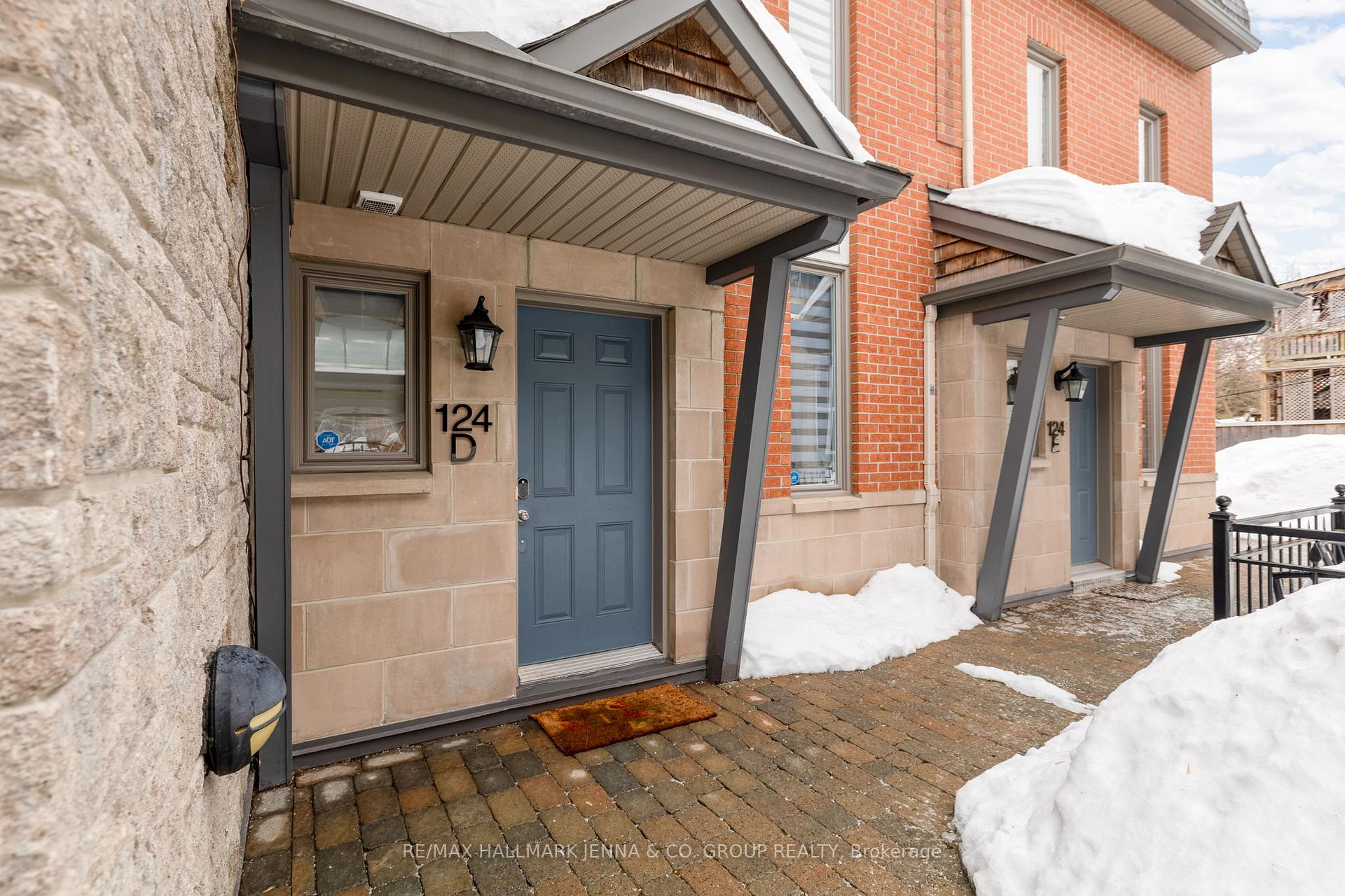 Front of Unit D, 124 Guigues Avenue
