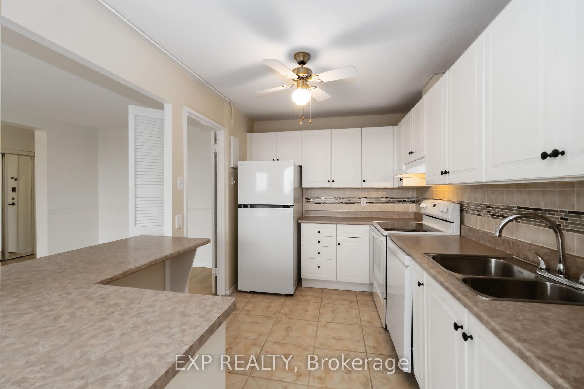 Photo 9 of Unit 914, 1505 Baseline Road, Ottawa, Copeland Park — HOMEH