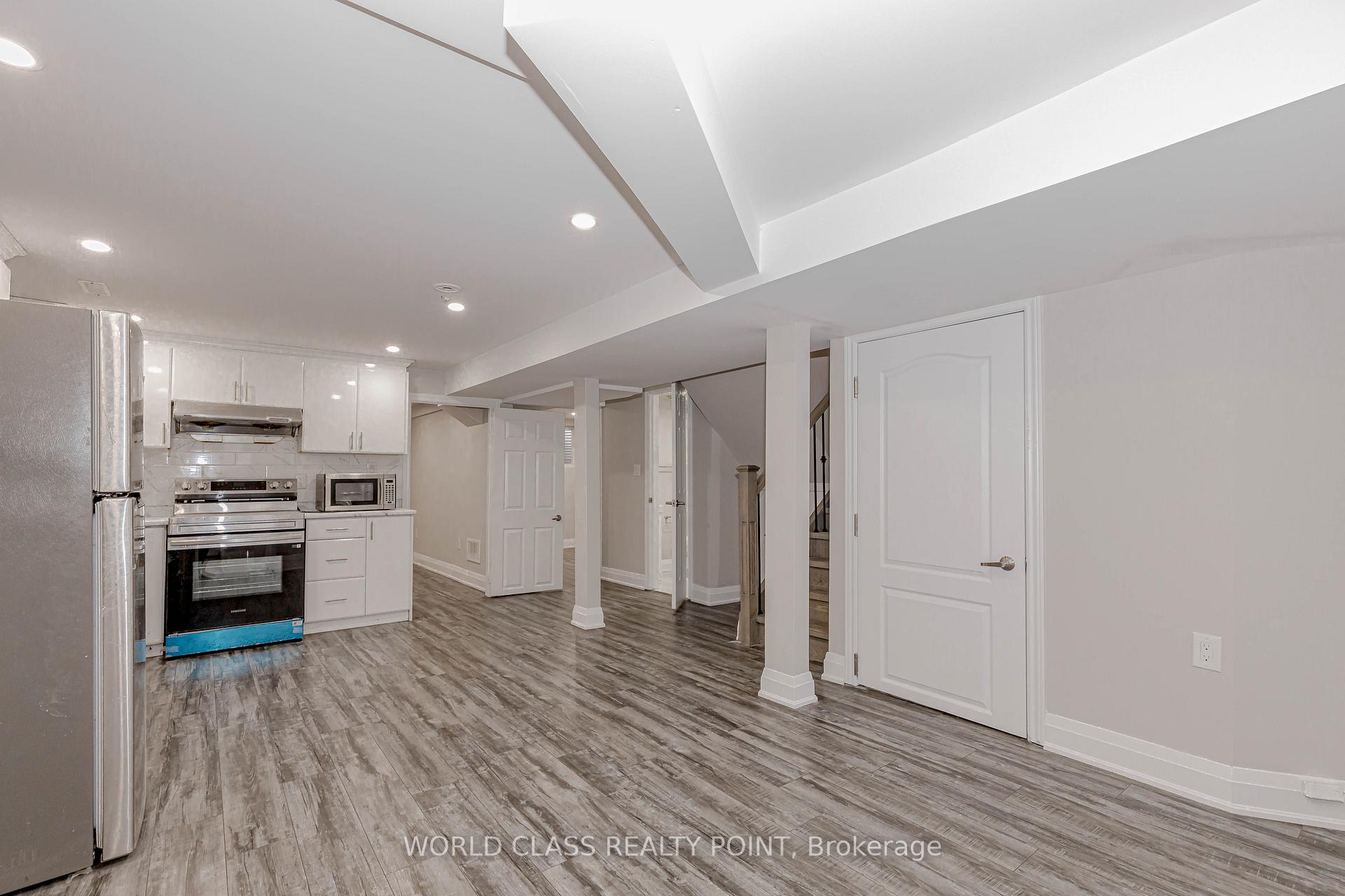 Photo 22 of 4 Dafoe Crescent, Brampton, Fletcher's West — HOMEH