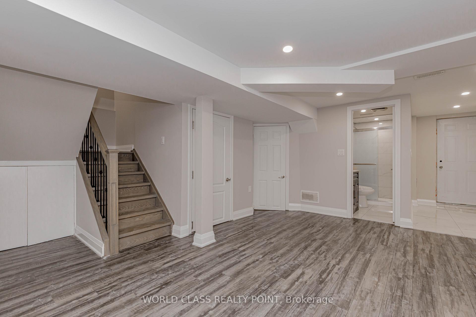Photo 24 of 4 Dafoe Crescent, Brampton, Fletcher's West — HOMEH