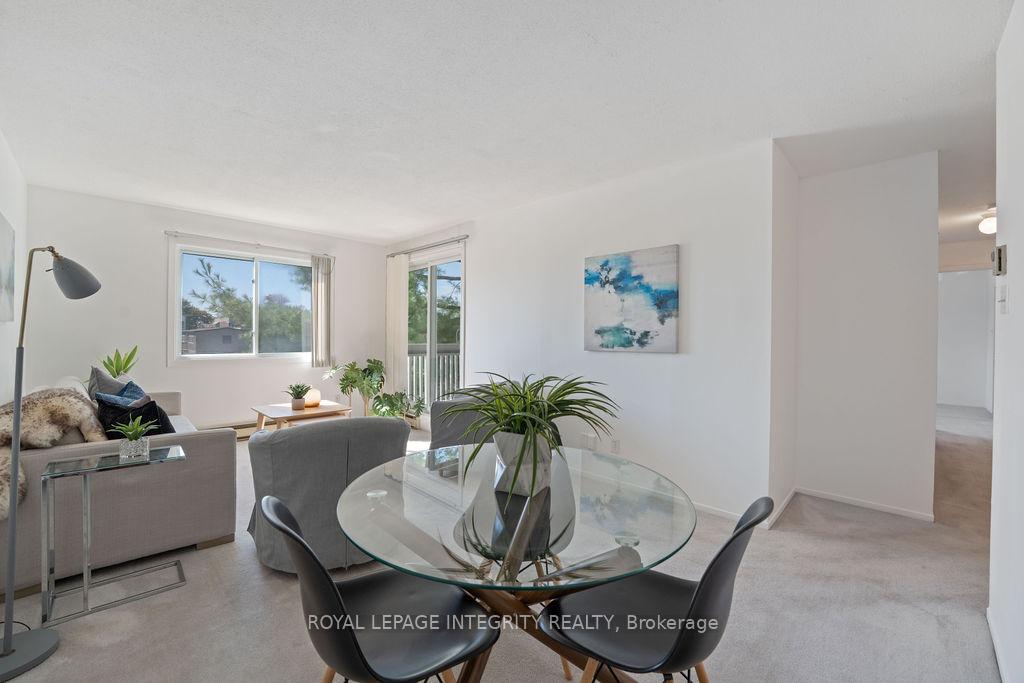 Photo 12 of Unit 206, 212 Viewmount Drive, Ottawa, Borden Farm/Stewart Farm/Carleton Heights/Parkwood Hills — HOMEH