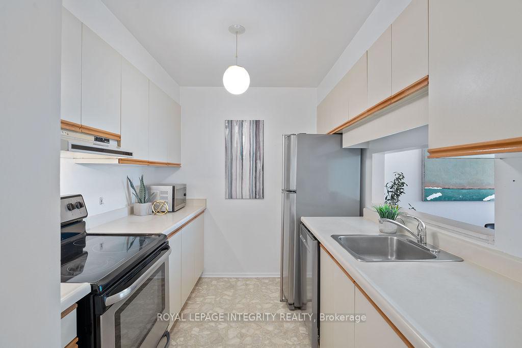 Photo 16 of Unit 206, 212 Viewmount Drive, Ottawa, Borden Farm/Stewart Farm/Carleton Heights/Parkwood Hills — HOMEH