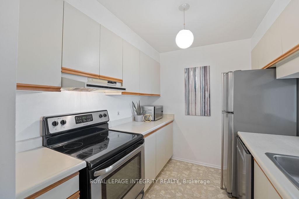Photo 19 of Unit 206, 212 Viewmount Drive, Ottawa, Borden Farm/Stewart Farm/Carleton Heights/Parkwood Hills — HOMEH