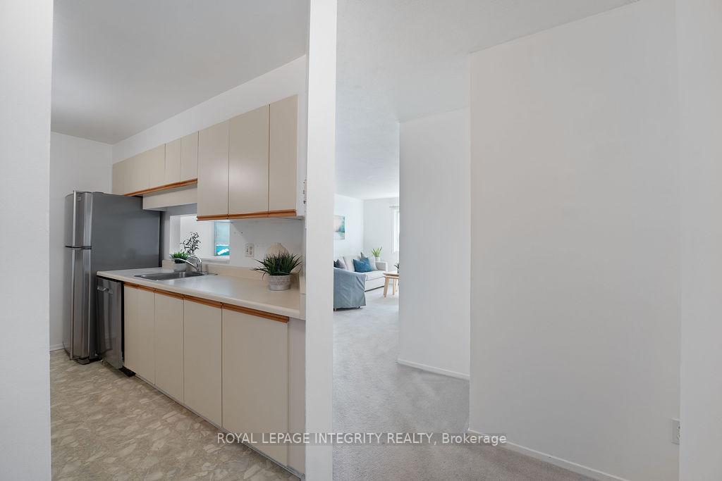 Photo 20 of Unit 206, 212 Viewmount Drive, Ottawa, Borden Farm/Stewart Farm/Carleton Heights/Parkwood Hills — HOMEH