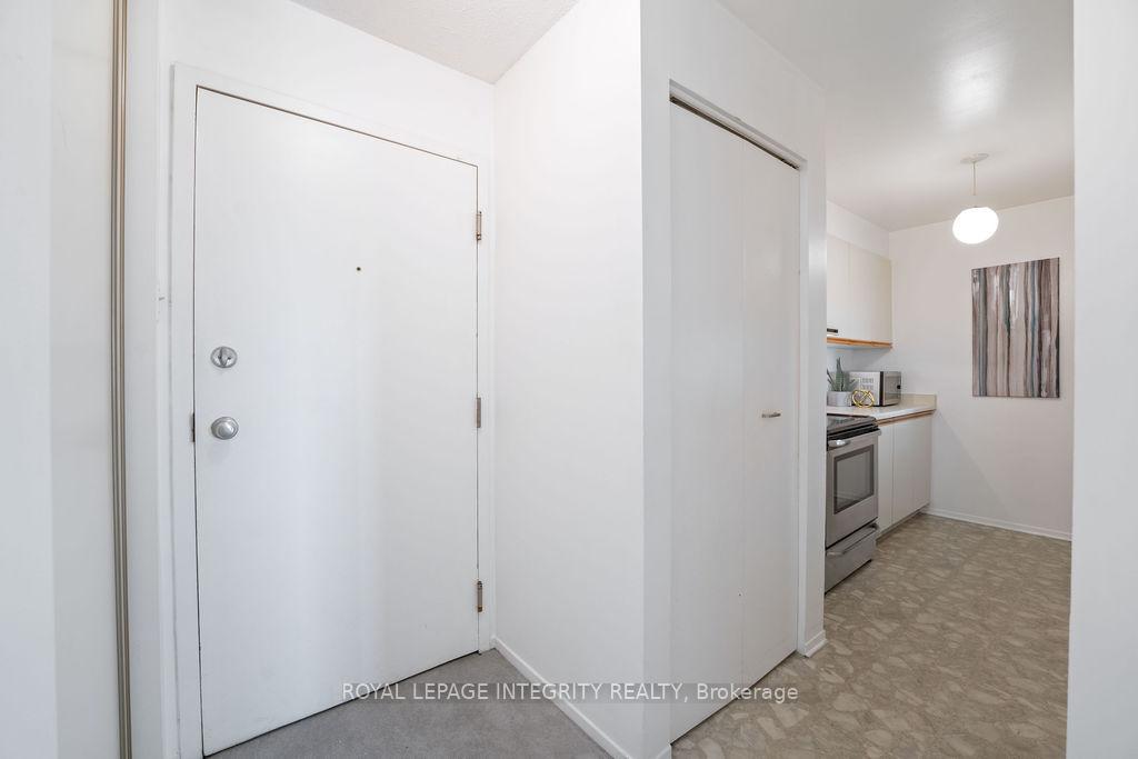 Photo 21 of Unit 206, 212 Viewmount Drive, Ottawa, Borden Farm/Stewart Farm/Carleton Heights/Parkwood Hills — HOMEH