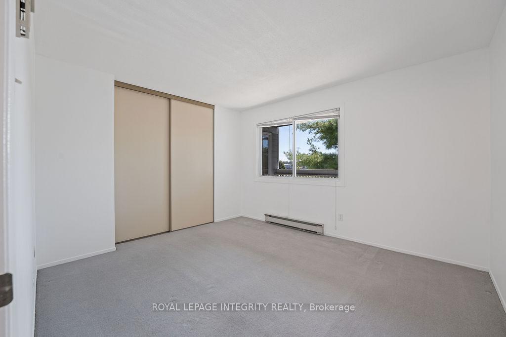 Photo 24 of Unit 206, 212 Viewmount Drive, Ottawa, Borden Farm/Stewart Farm/Carleton Heights/Parkwood Hills — HOMEH