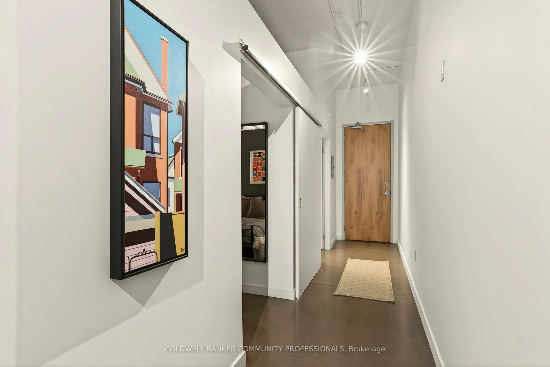 Photo 5 of Unit 503, 66 Bay Street S, Hamilton, Durand — HOMEH