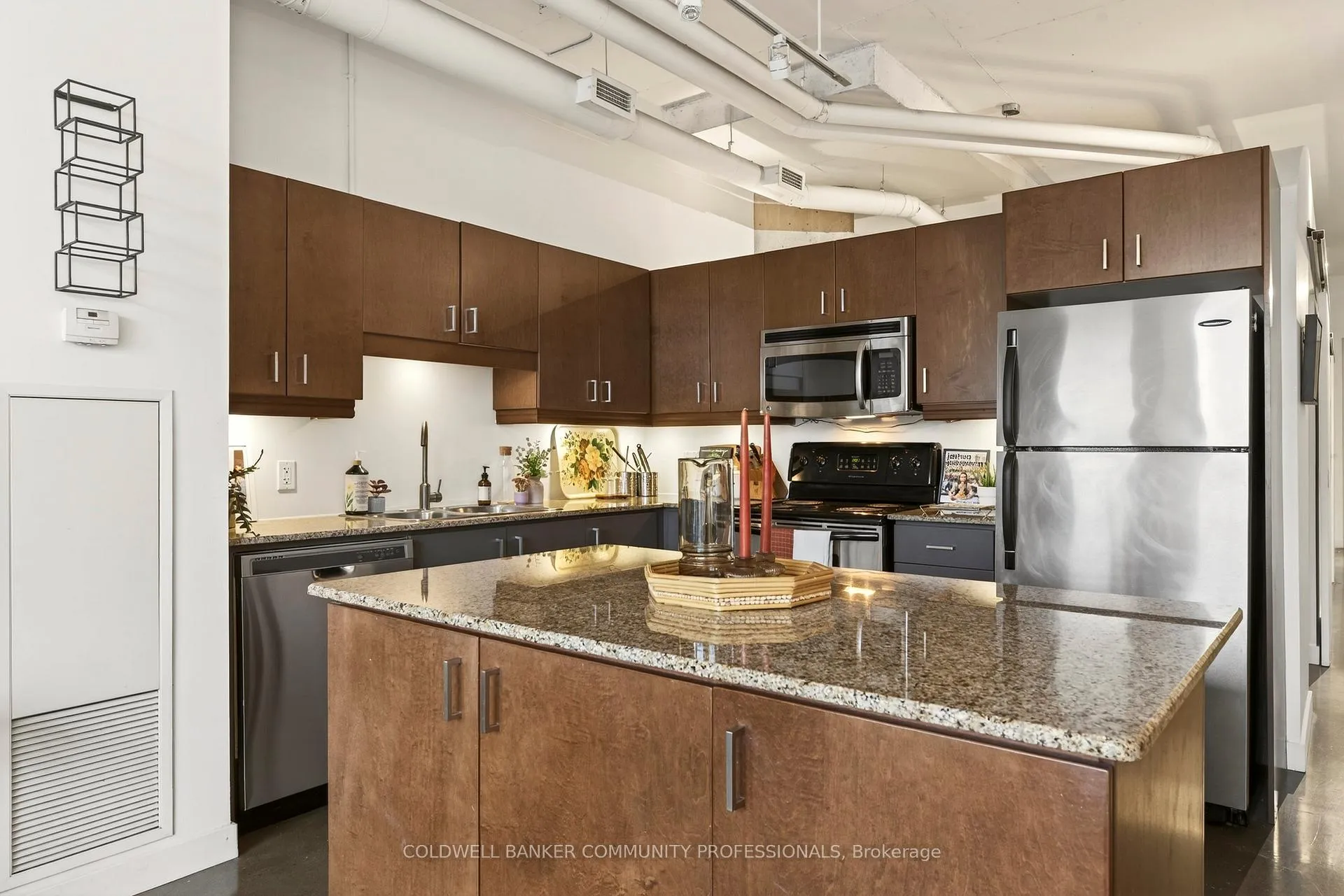 Photo 14 of Unit 503, 66 Bay Street S, Hamilton, Durand — HOMEH