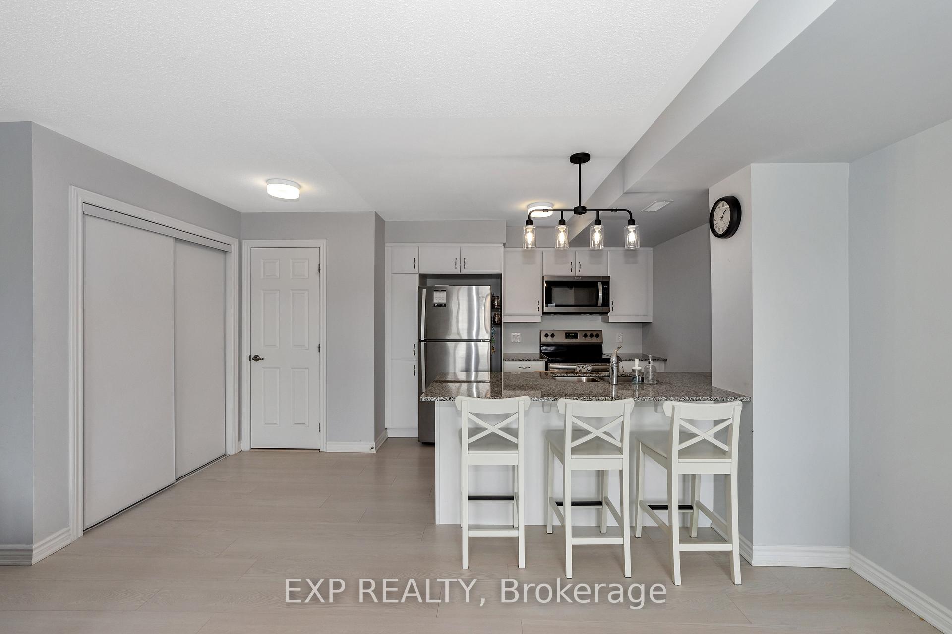 Photo 10 of 878 Atlas Terrace, Ottawa, Kanata - Emerald Meadows/Trailwest — HOMEH
