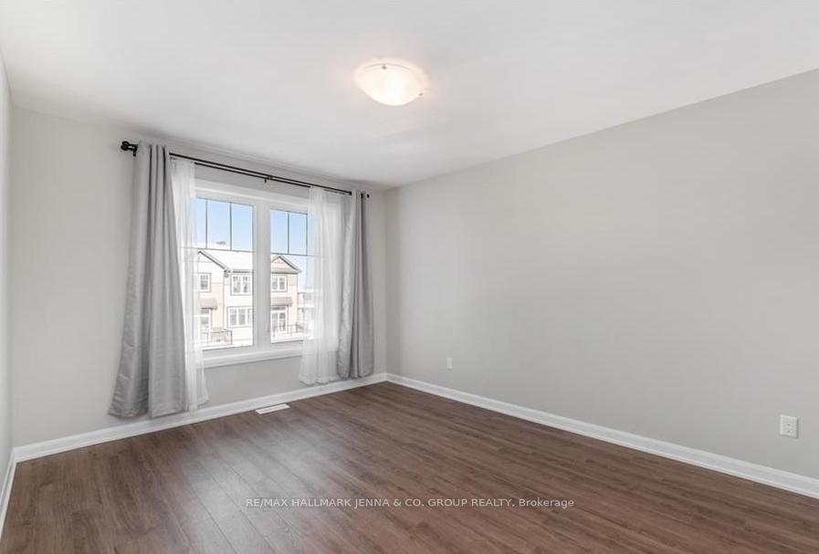 Photo 9 of 520 Galmoy Way, Ottawa, Barrhaven - Half Moon Bay — HOMEH