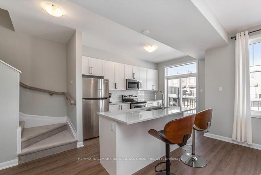 Photo 7 of 520 Galmoy Way, Ottawa, Barrhaven - Half Moon Bay — HOMEH