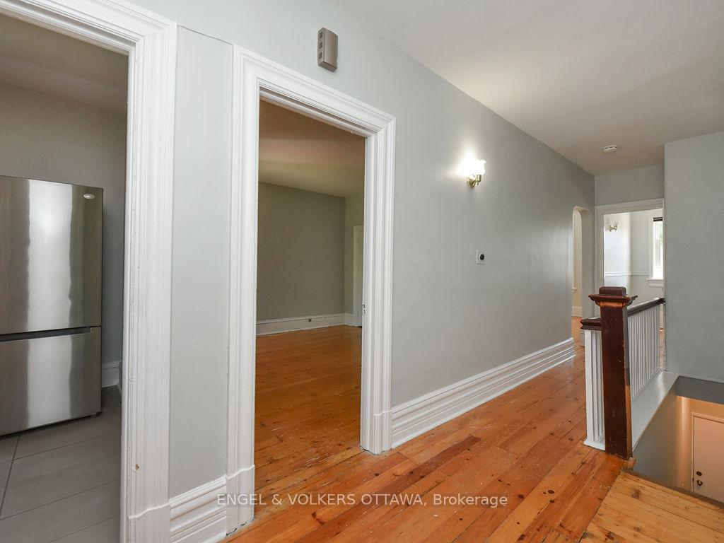 Photo 5 of Unit 2, 79 Third Avenue, Ottawa, Glebe — HOMEH