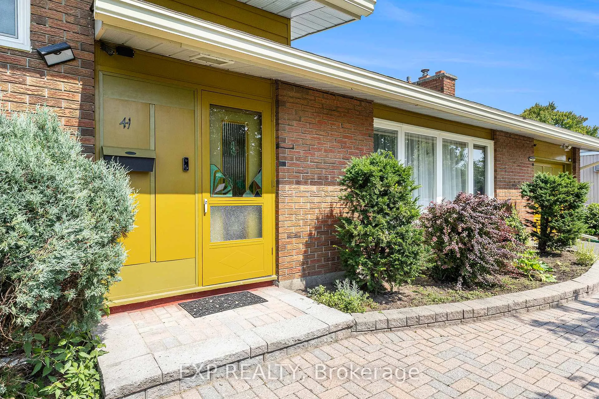 Photo 4 of 41 Wigan Drive, Ottawa, Borden Farm/Stewart Farm/Carleton Heights/Parkwood Hills — HOMEH