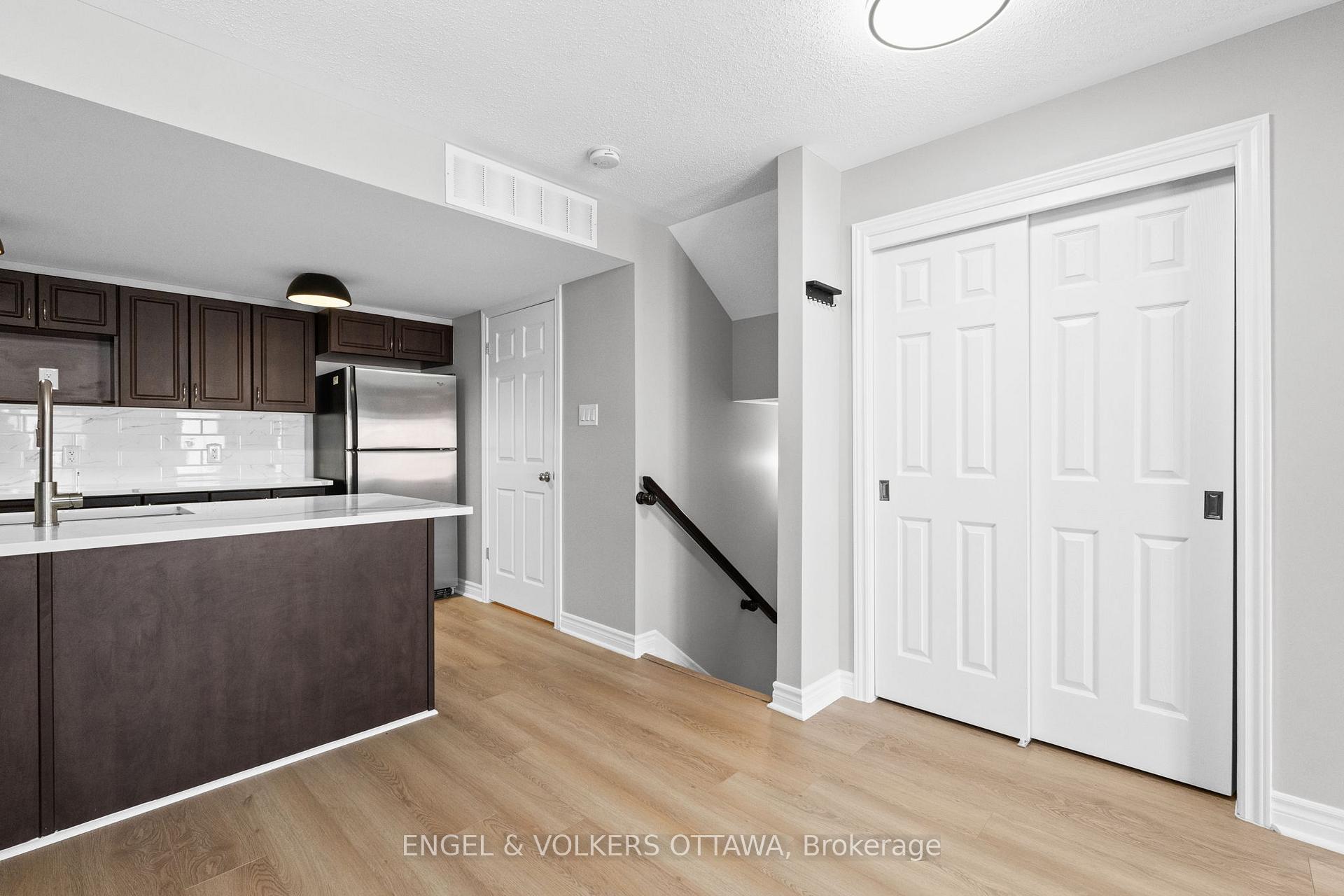 Photo 5 of Unit B, 261 Titanium Private, Ottawa, Convent Glen North — HOMEH