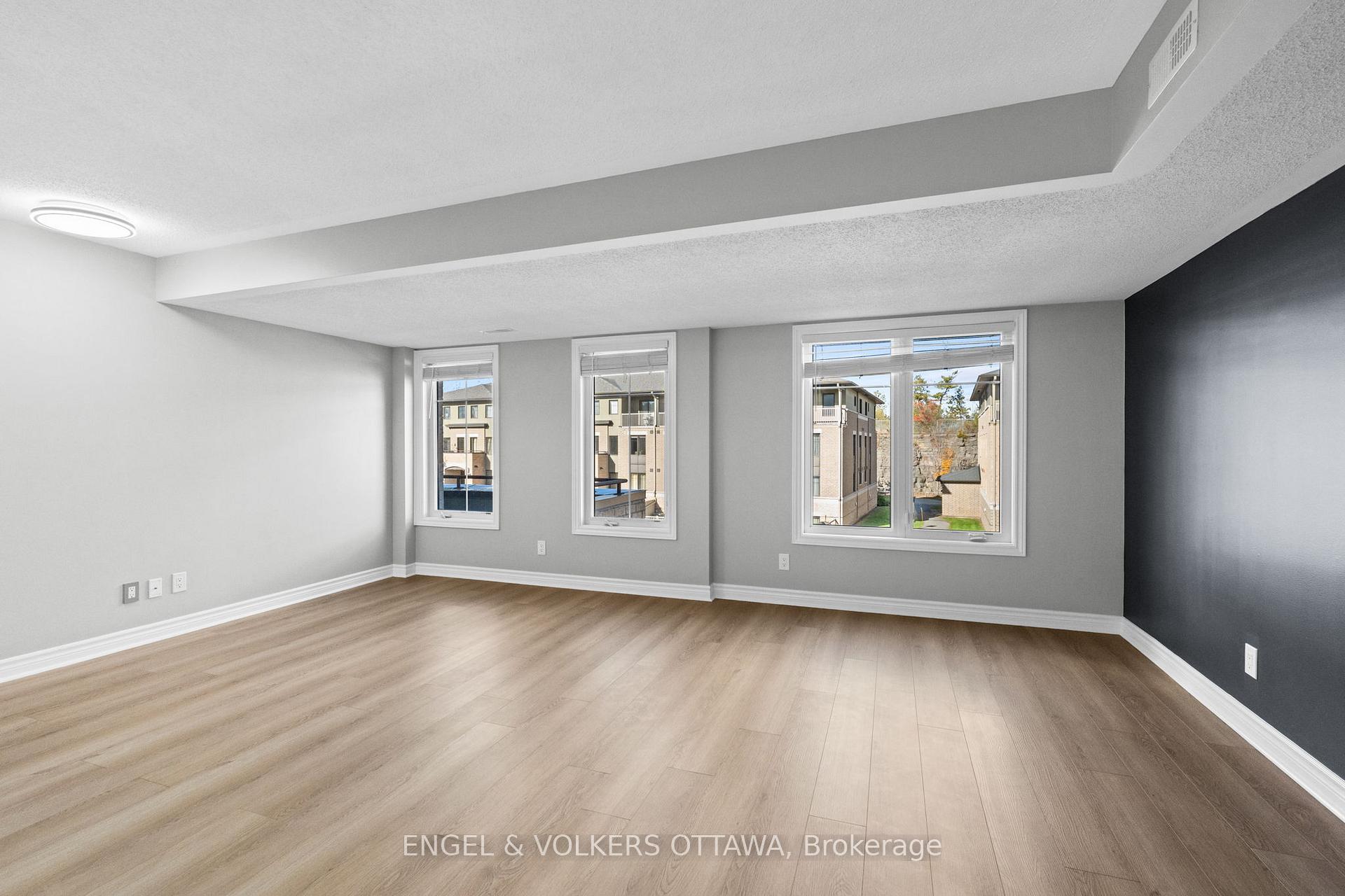 Photo 12 of Unit B, 261 Titanium Private, Ottawa, Convent Glen North — HOMEH