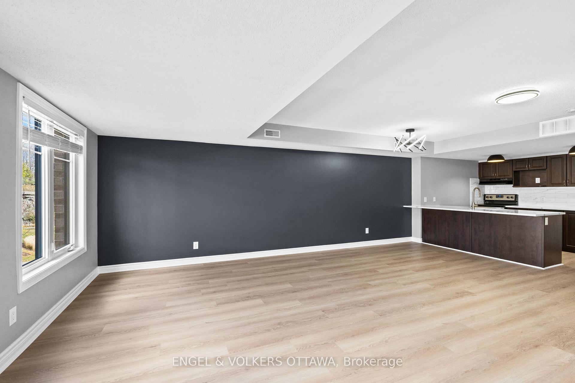 Photo 15 of Unit B, 261 Titanium Private, Ottawa, Convent Glen North — HOMEH