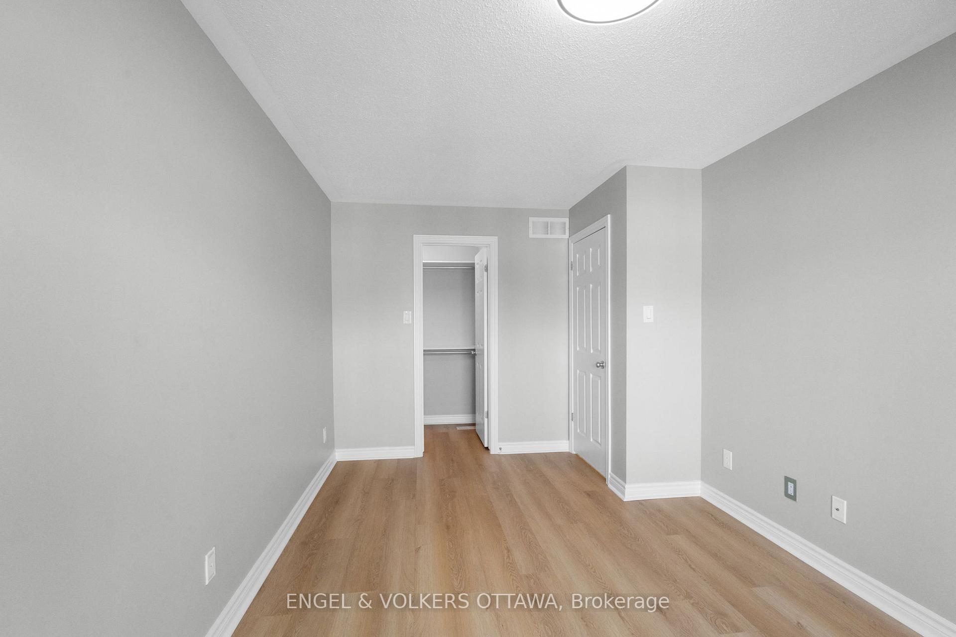 Photo 26 of Unit B, 261 Titanium Private, Ottawa, Convent Glen North — HOMEH