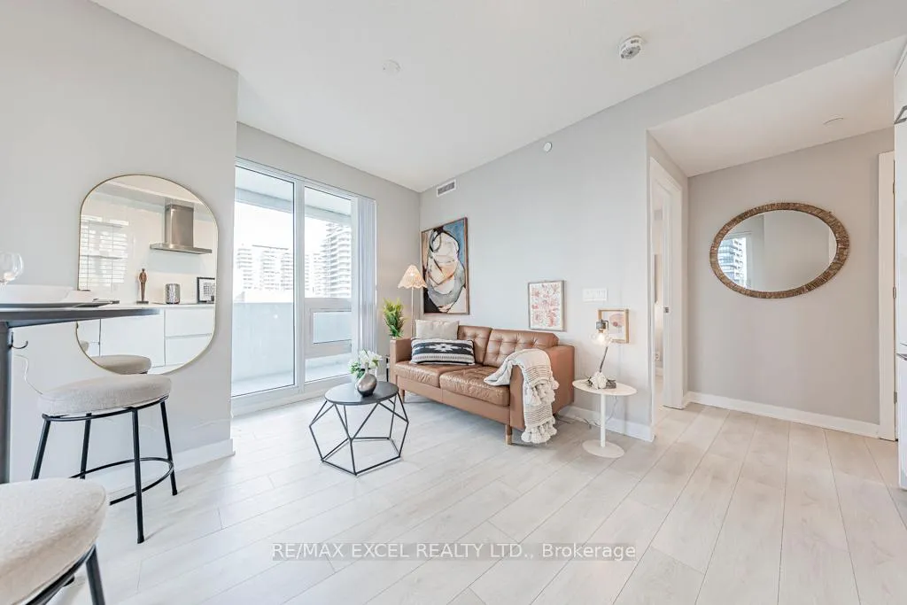 Photo 8 of Unit 1302, 2221 Yonge Street, Toronto, Mount Pleasant West — HOMEH