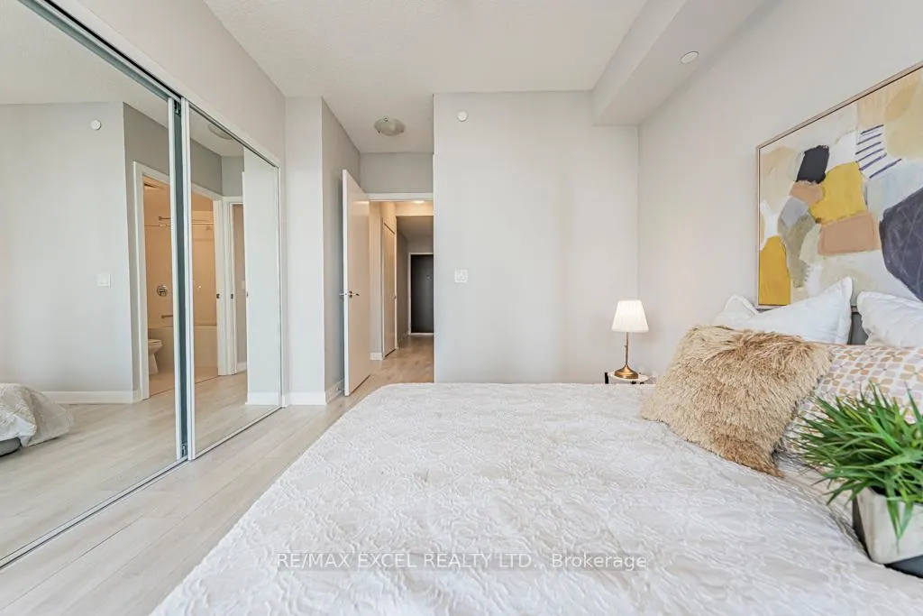 Photo 20 of Unit 1302, 2221 Yonge Street, Toronto, Mount Pleasant West — HOMEH