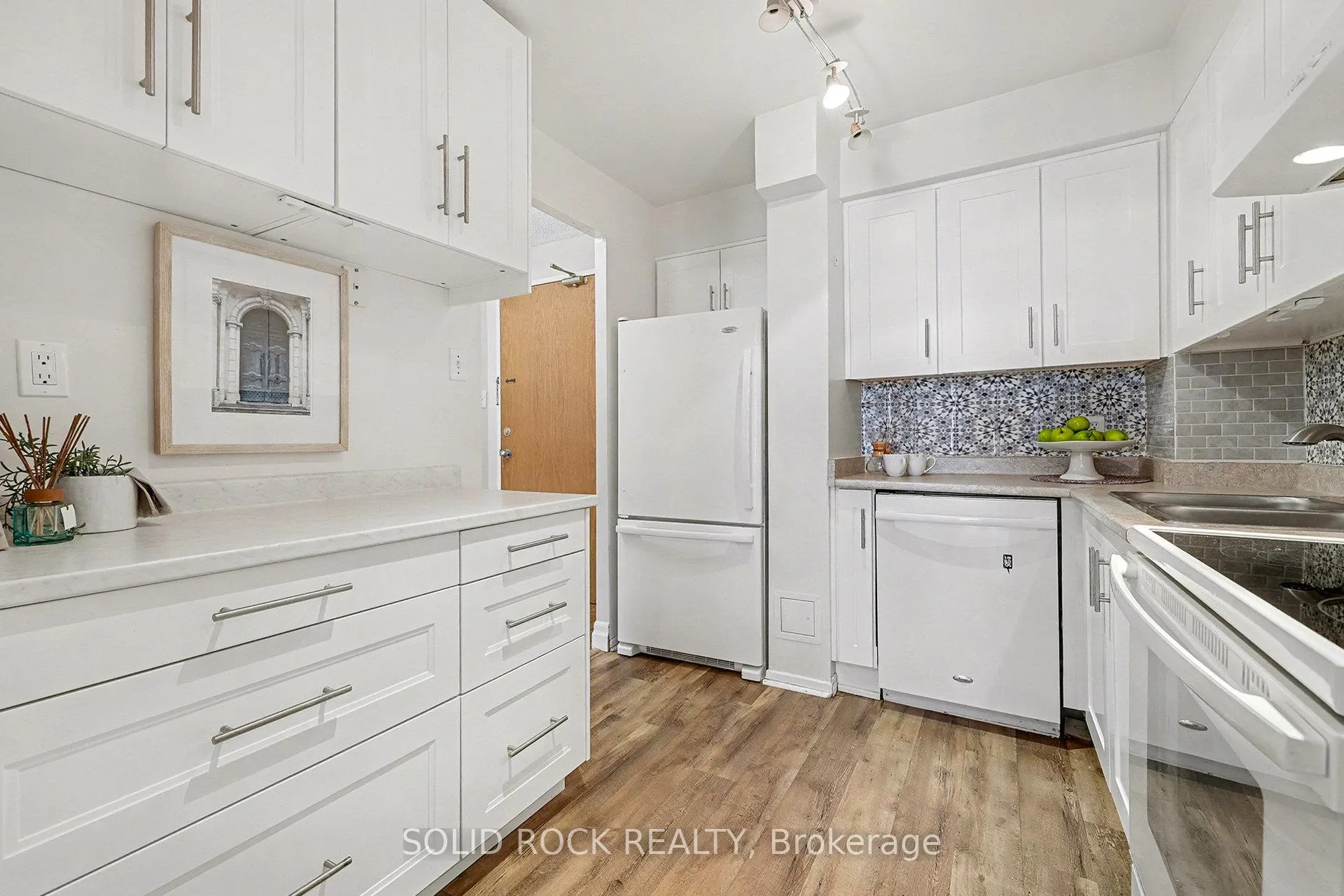 Photo 6 of Unit 108, 2871 Richmond Road, Ottawa, Britannia Heights — HOMEH