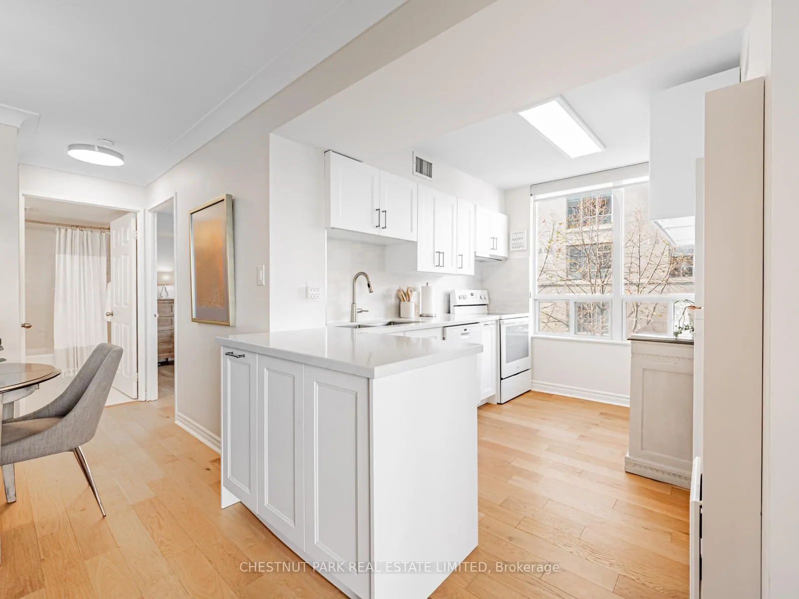 Photo 1 of Unit 505, 253 Merton Street, Toronto, Mount Pleasant West — HOMEH