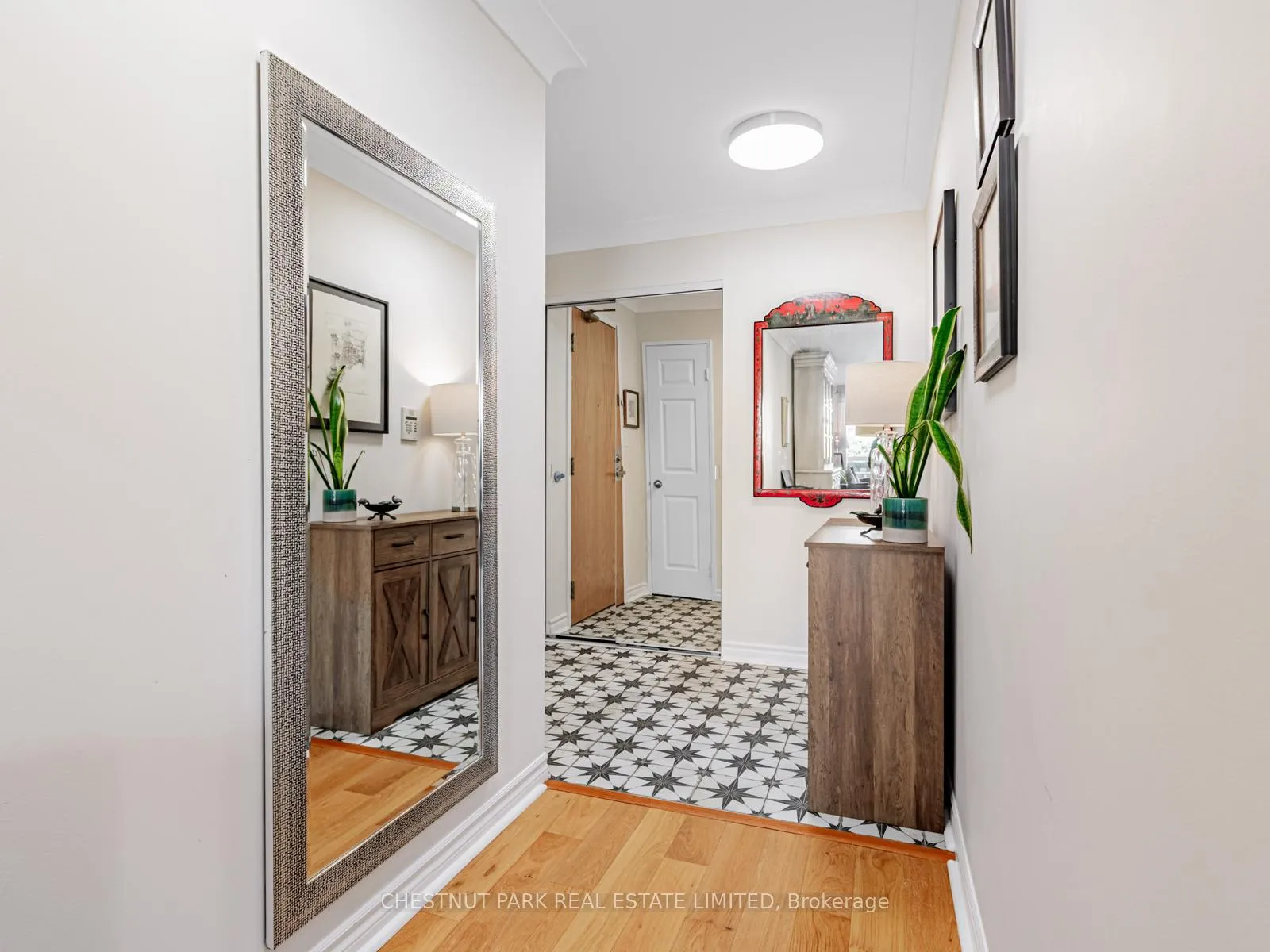 Photo 3 of Unit 505, 253 Merton Street, Toronto, Mount Pleasant West — HOMEH