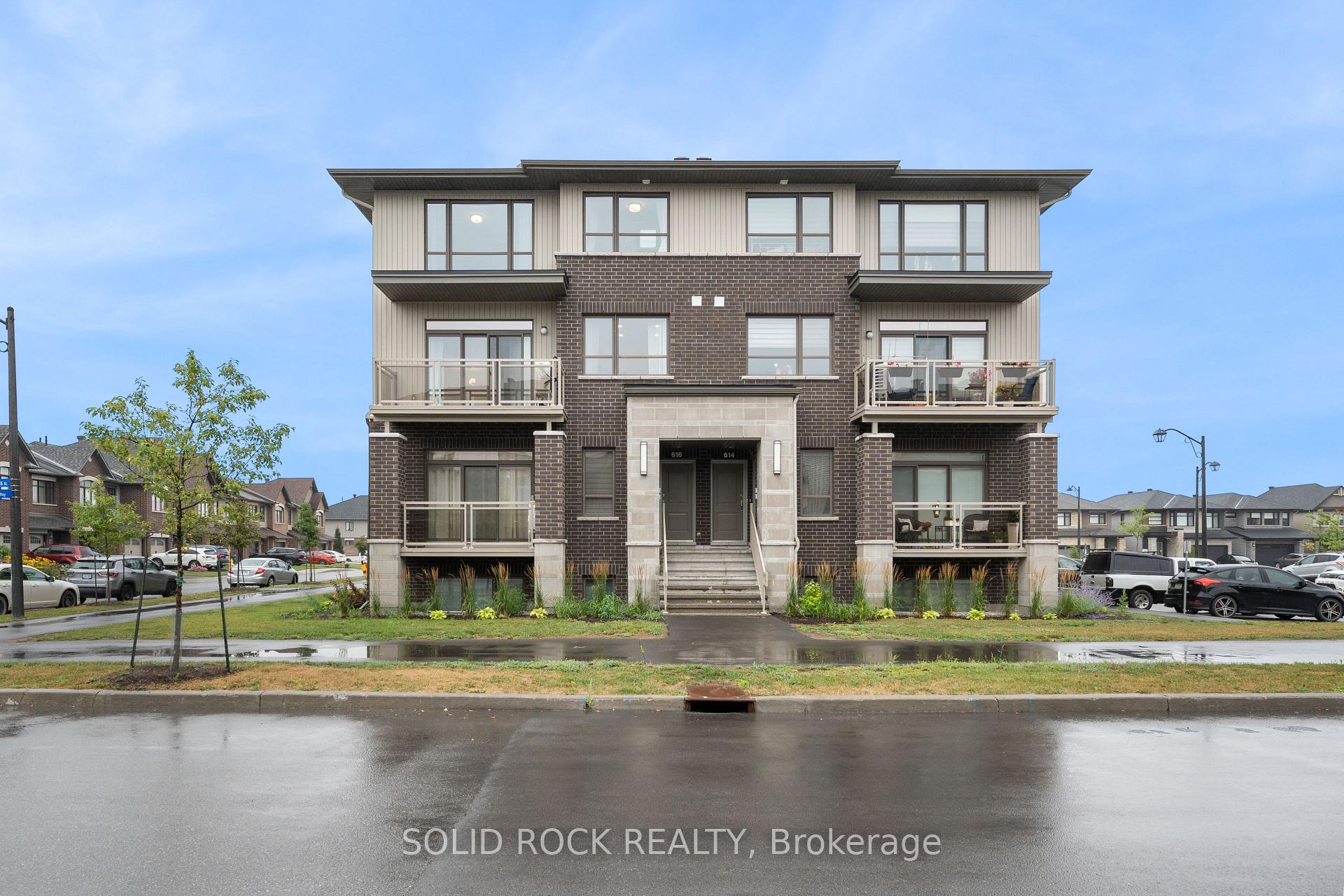 Photo 1 of 616 Compass Street, Ottawa, Mer Bleue/Bradley Estates/Anderson Park — HOMEH