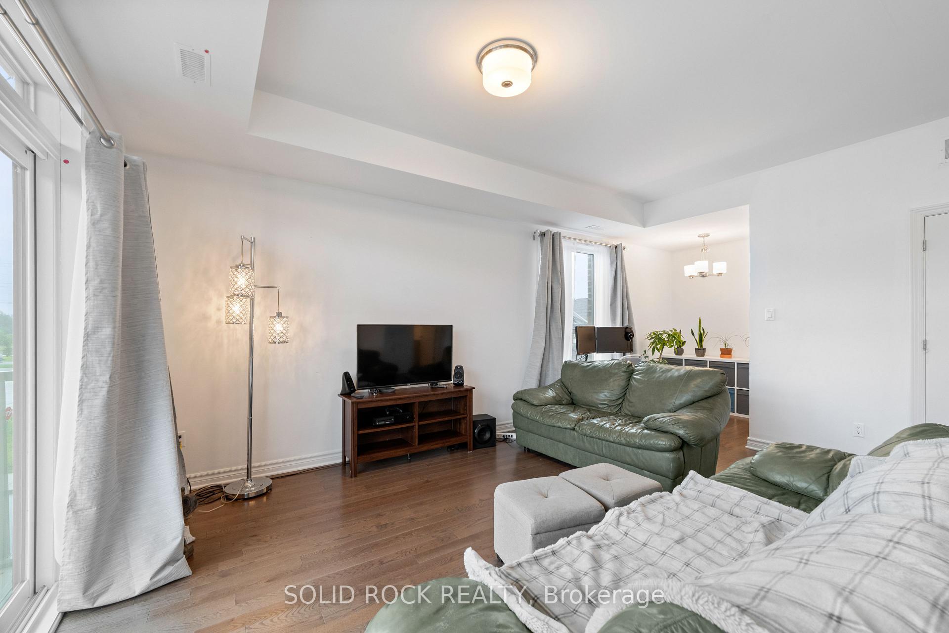 Photo 10 of 616 Compass Street, Ottawa, Mer Bleue/Bradley Estates/Anderson Park — HOMEH
