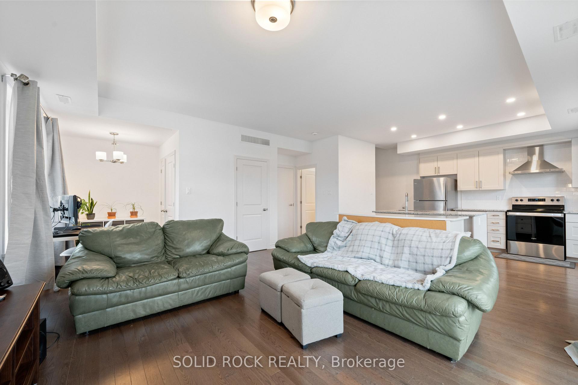 Photo 13 of 616 Compass Street, Ottawa, Mer Bleue/Bradley Estates/Anderson Park — HOMEH