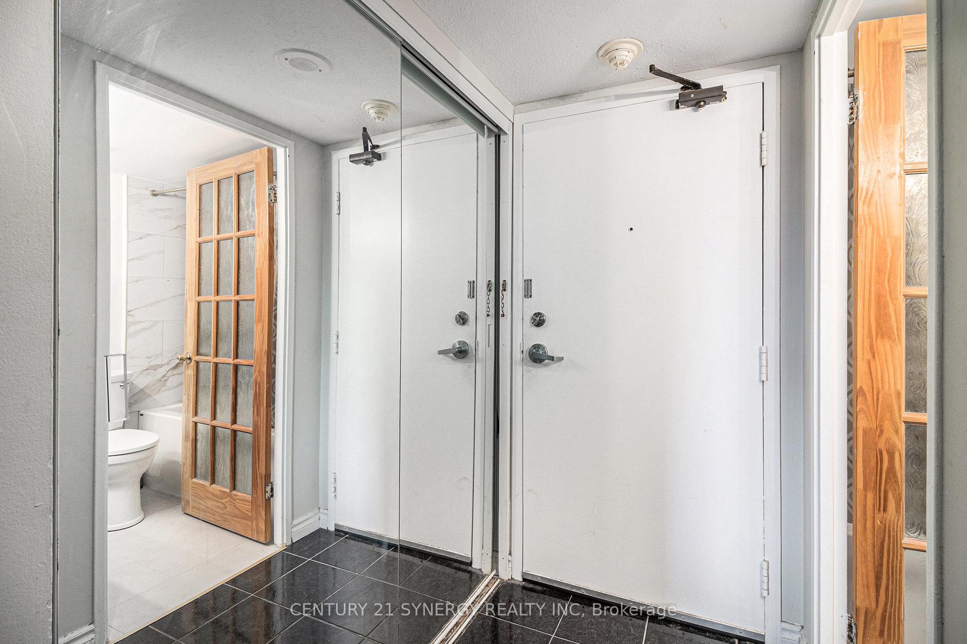 Photo 4 of Unit 306, 475 Laurier Avenue W, Ottawa, Ottawa Centre — HOMEH