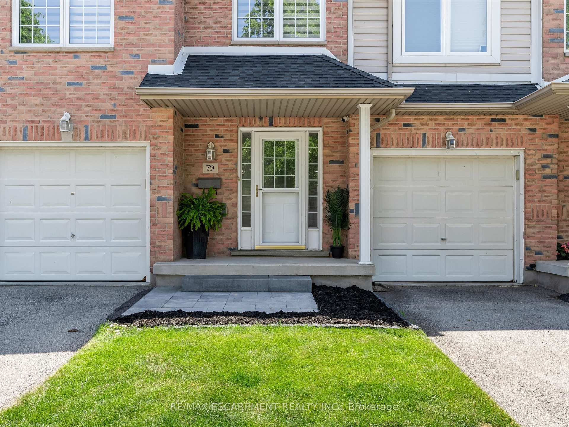 Photo 3 of Unit 79, 485 Green Road, Hamilton, Stoney Creek — HOMEH