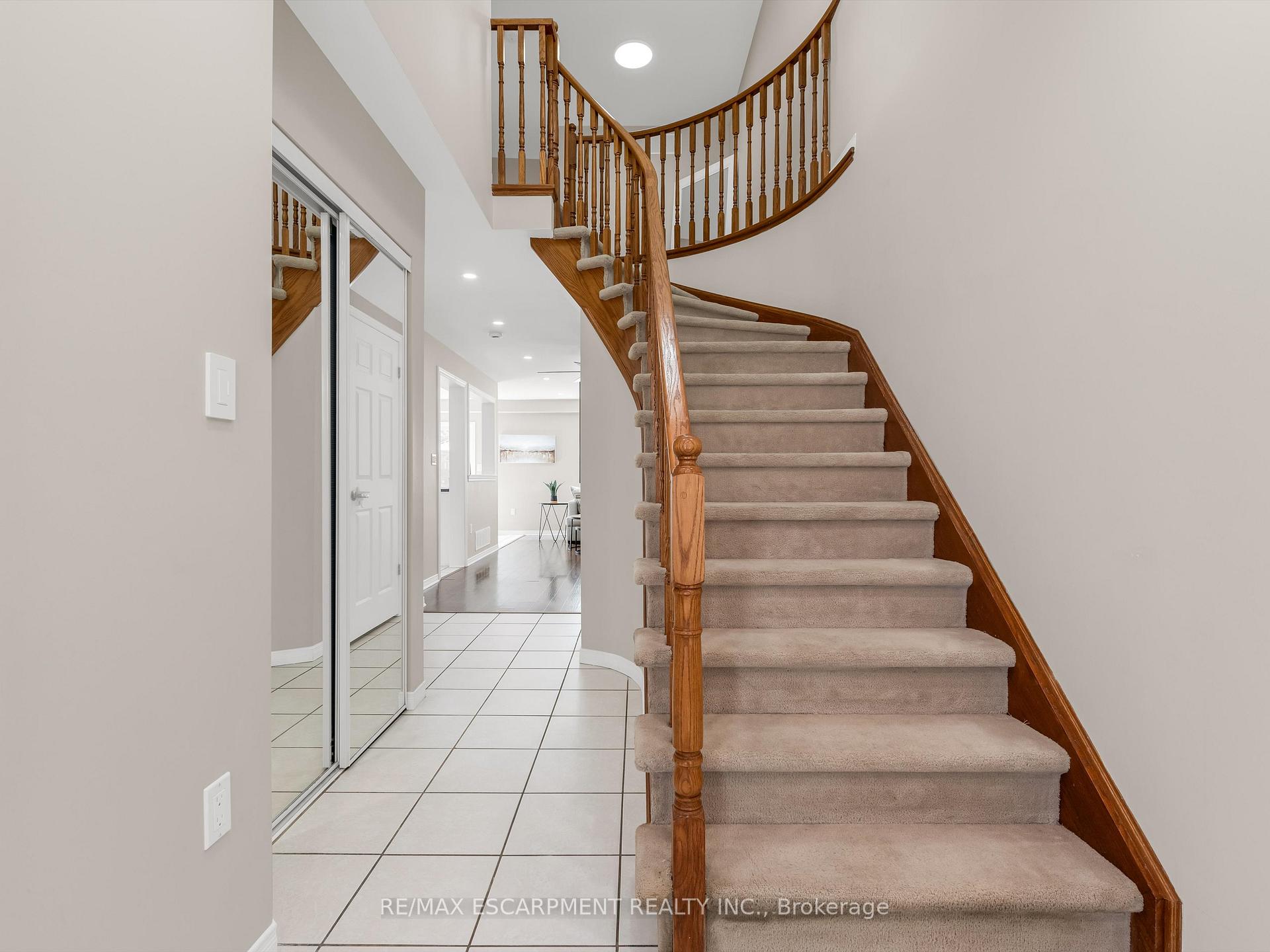 Photo 6 of Unit 79, 485 Green Road, Hamilton, Stoney Creek — HOMEH