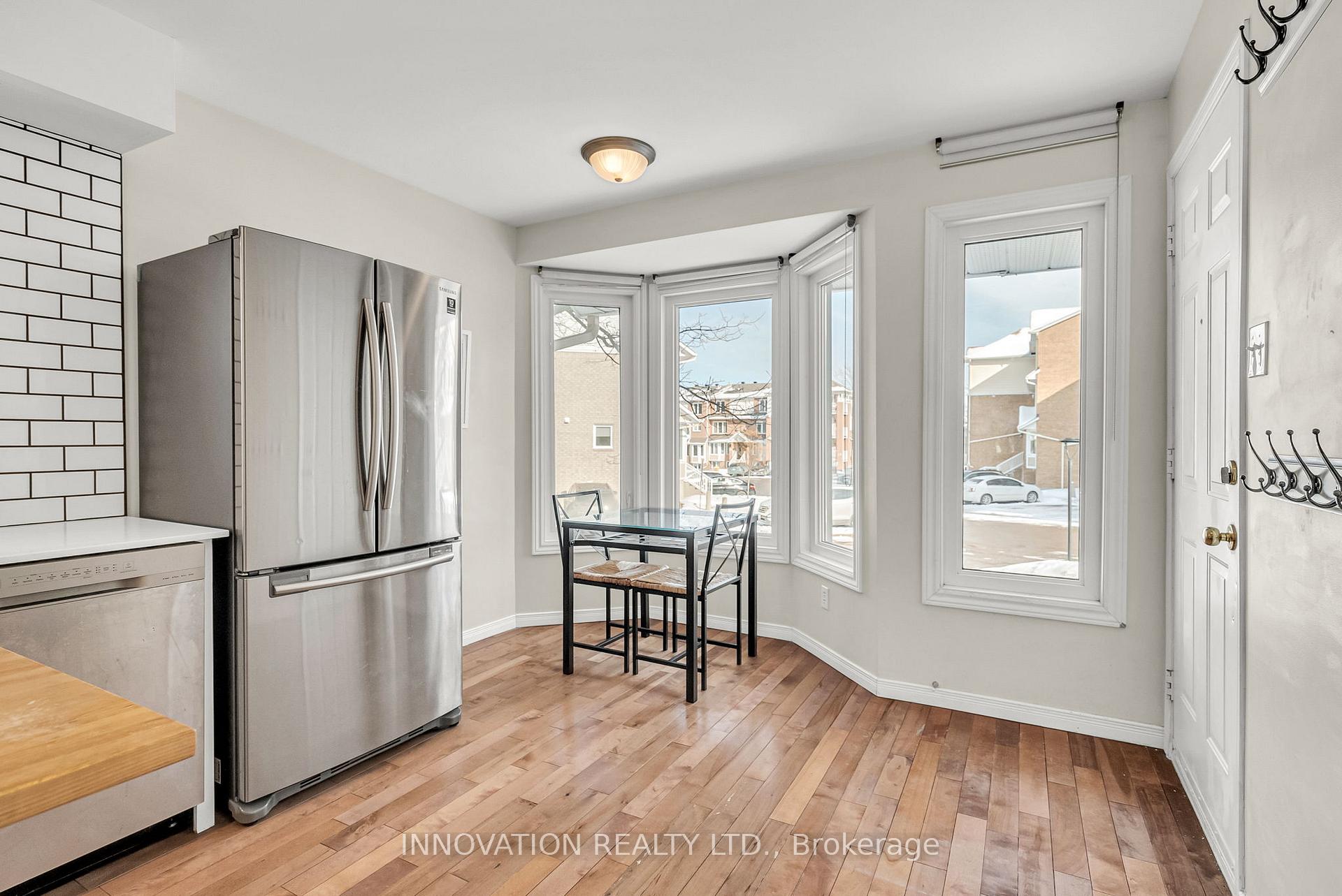 Photo 1 of Unit 9, 1657 Locksley Lane, Ottawa, Beaconwood — HOMEH