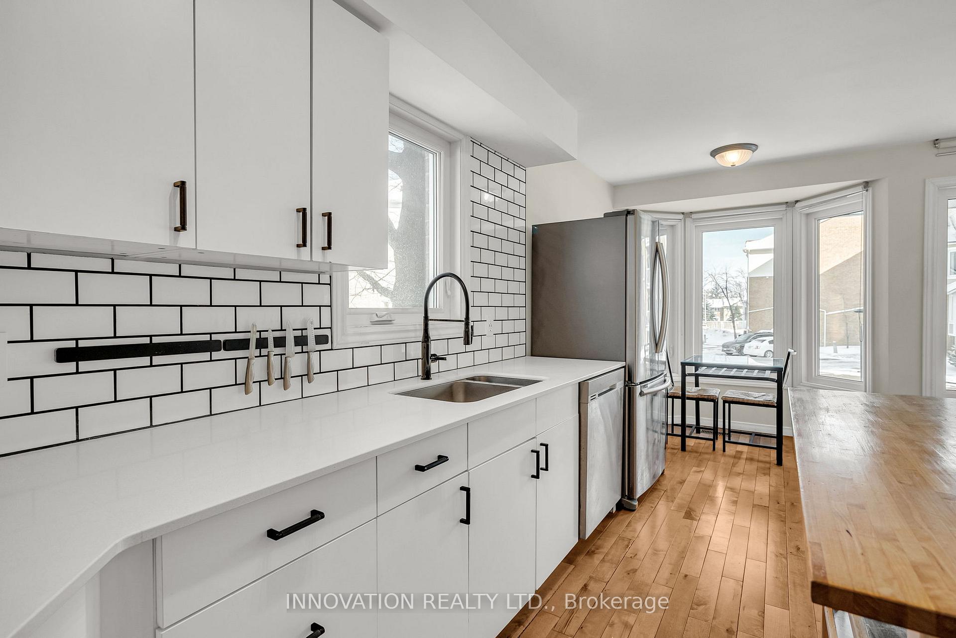 Photo 6 of Unit 9, 1657 Locksley Lane, Ottawa, Beaconwood — HOMEH