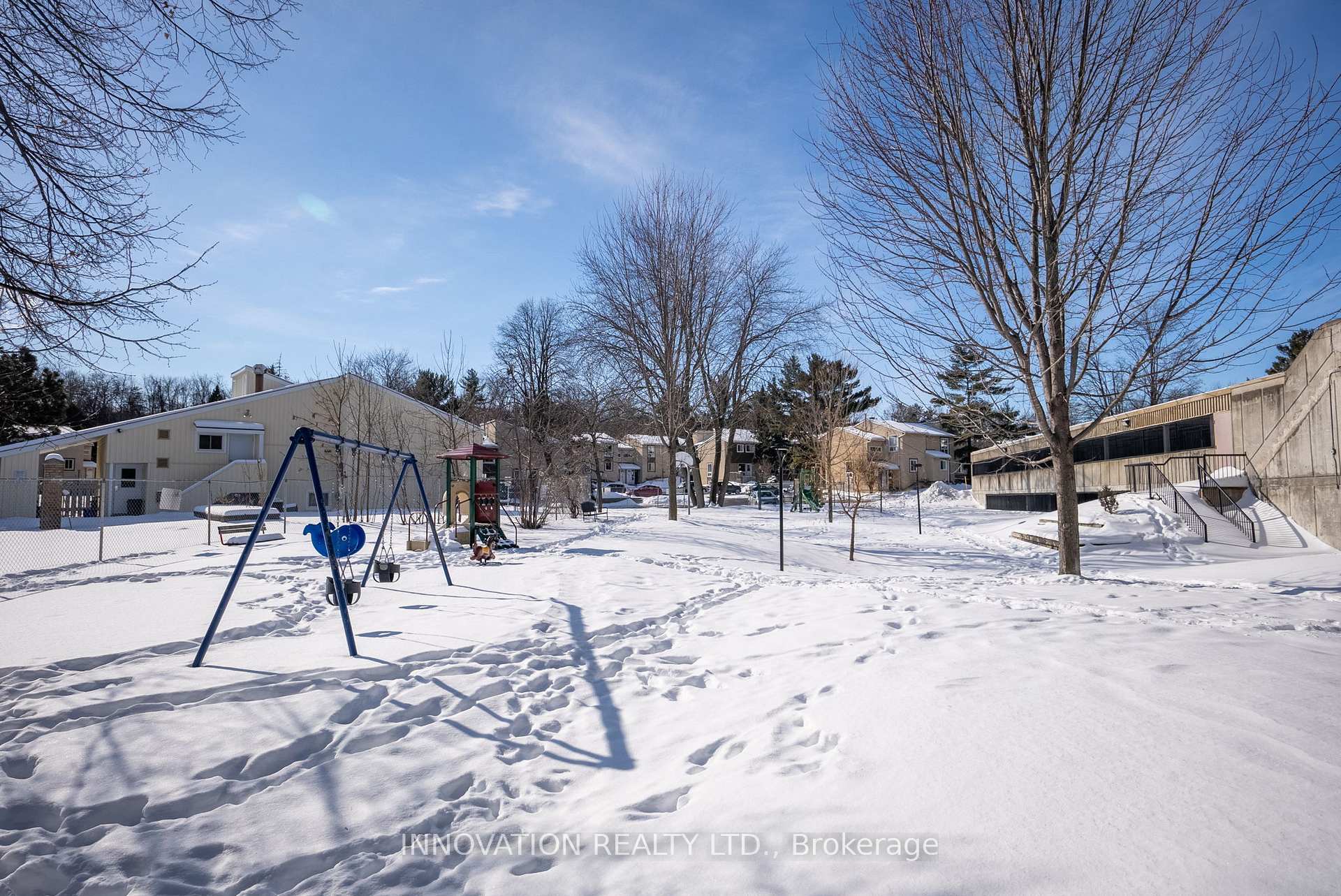 Photo 24 of Unit 9, 1657 Locksley Lane, Ottawa, Beaconwood — HOMEH