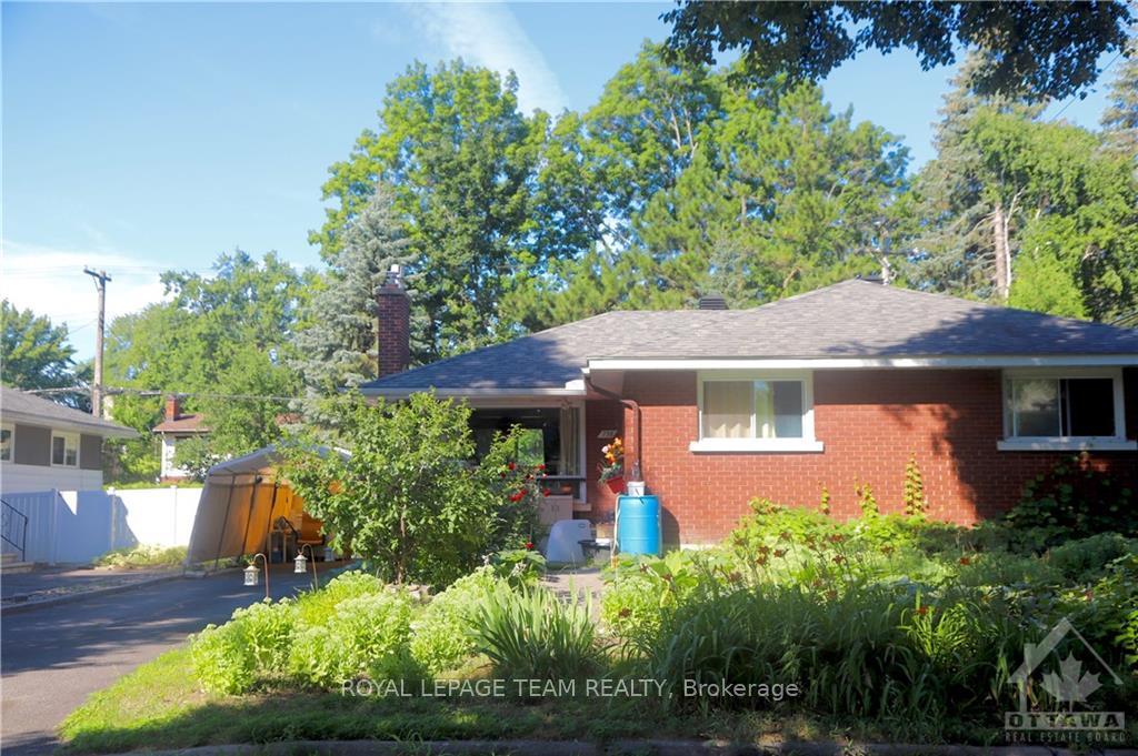 Photo 1 of 738 Manitou Drive, Ottawa, Carlingwood — HOMEH