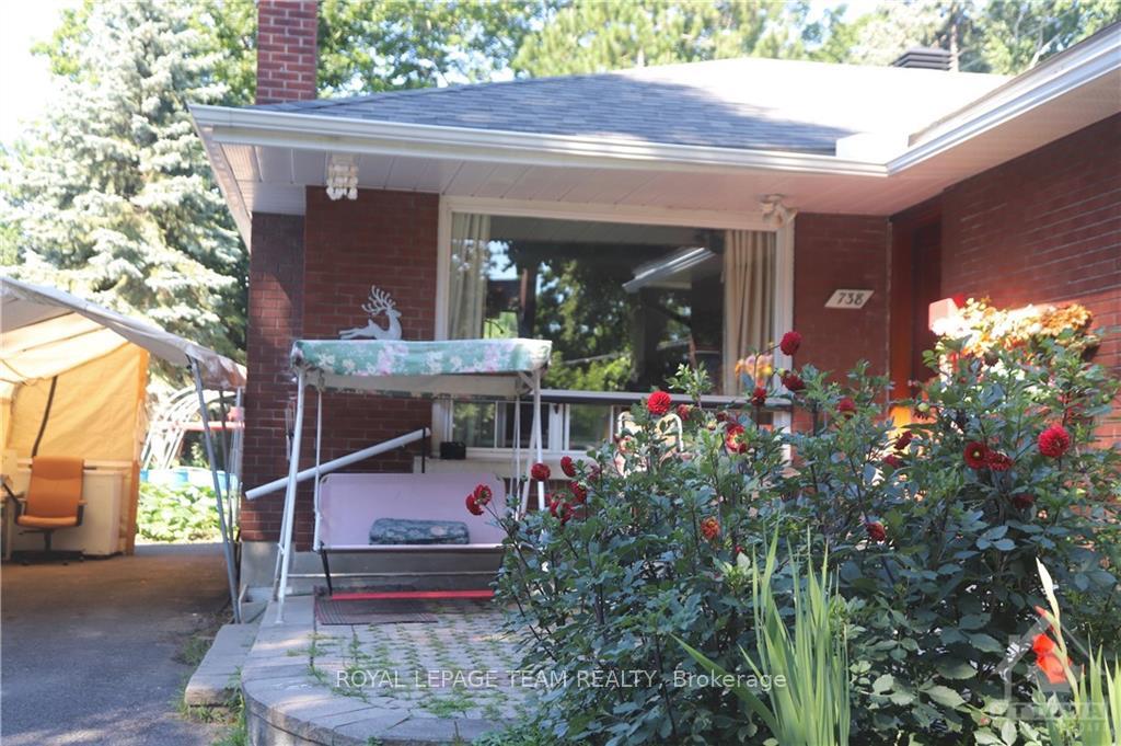 Photo 6 of 738 Manitou Drive, Ottawa, Carlingwood — HOMEH