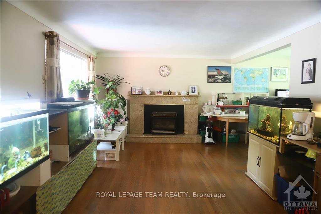 Photo 4 of 738 Manitou Drive, Ottawa, Carlingwood — HOMEH