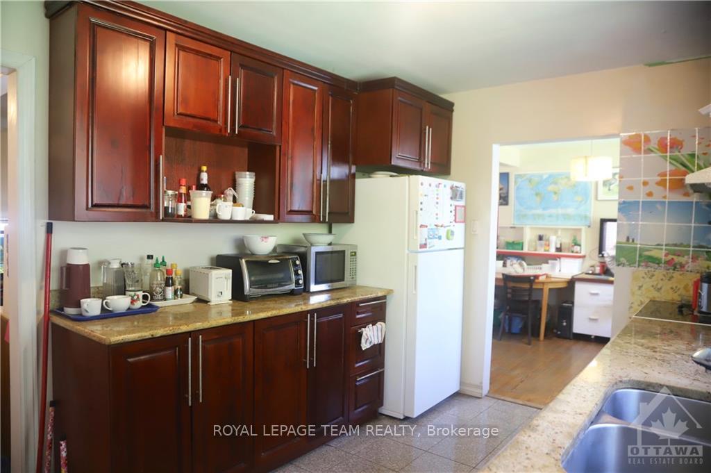 Photo 11 of 738 Manitou Drive, Ottawa, Carlingwood — HOMEH