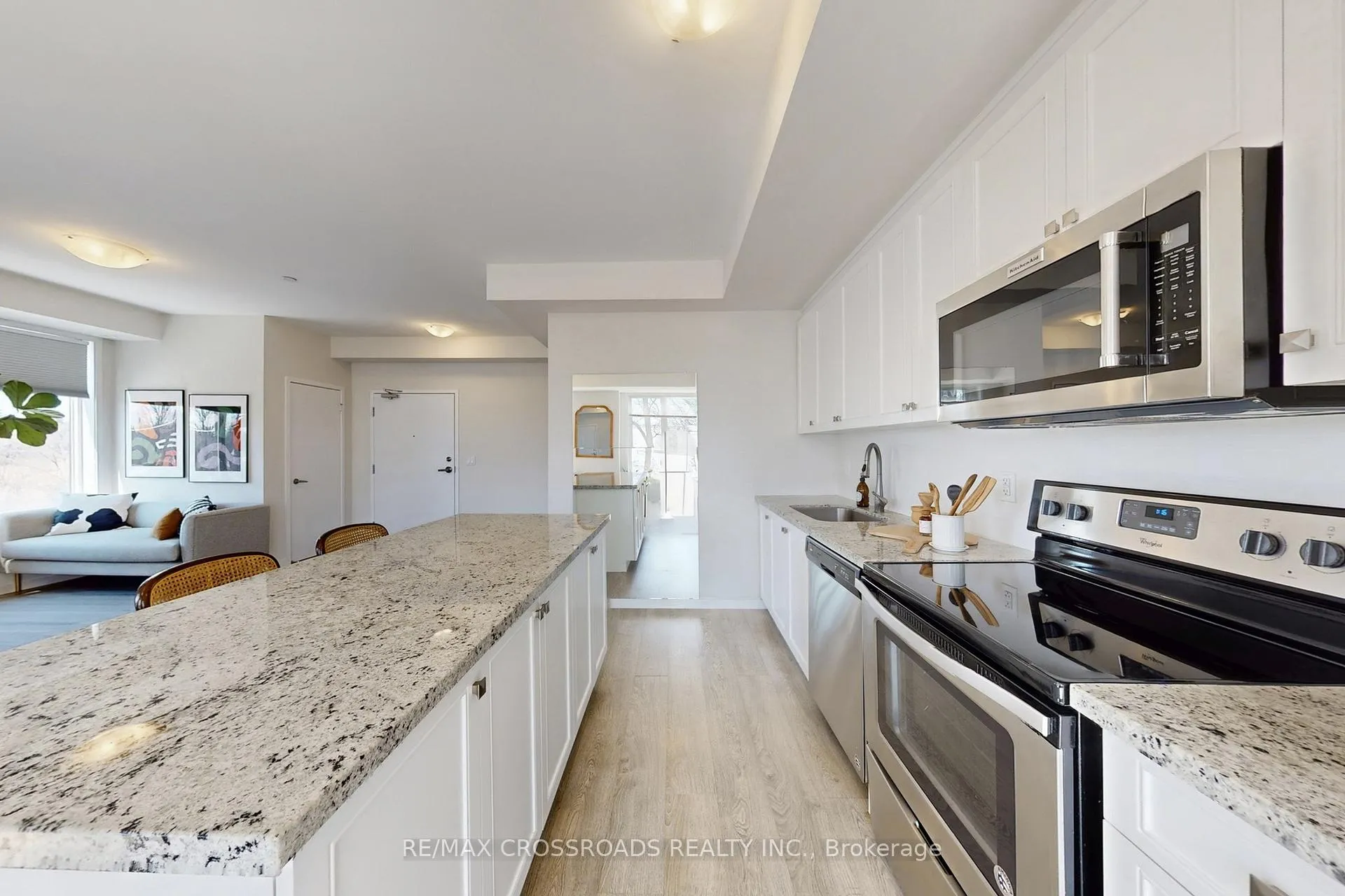 Photo 8 of Unit 10, 100 Alex Gardner Circle, Aurora, Aurora Village — HOMEH
