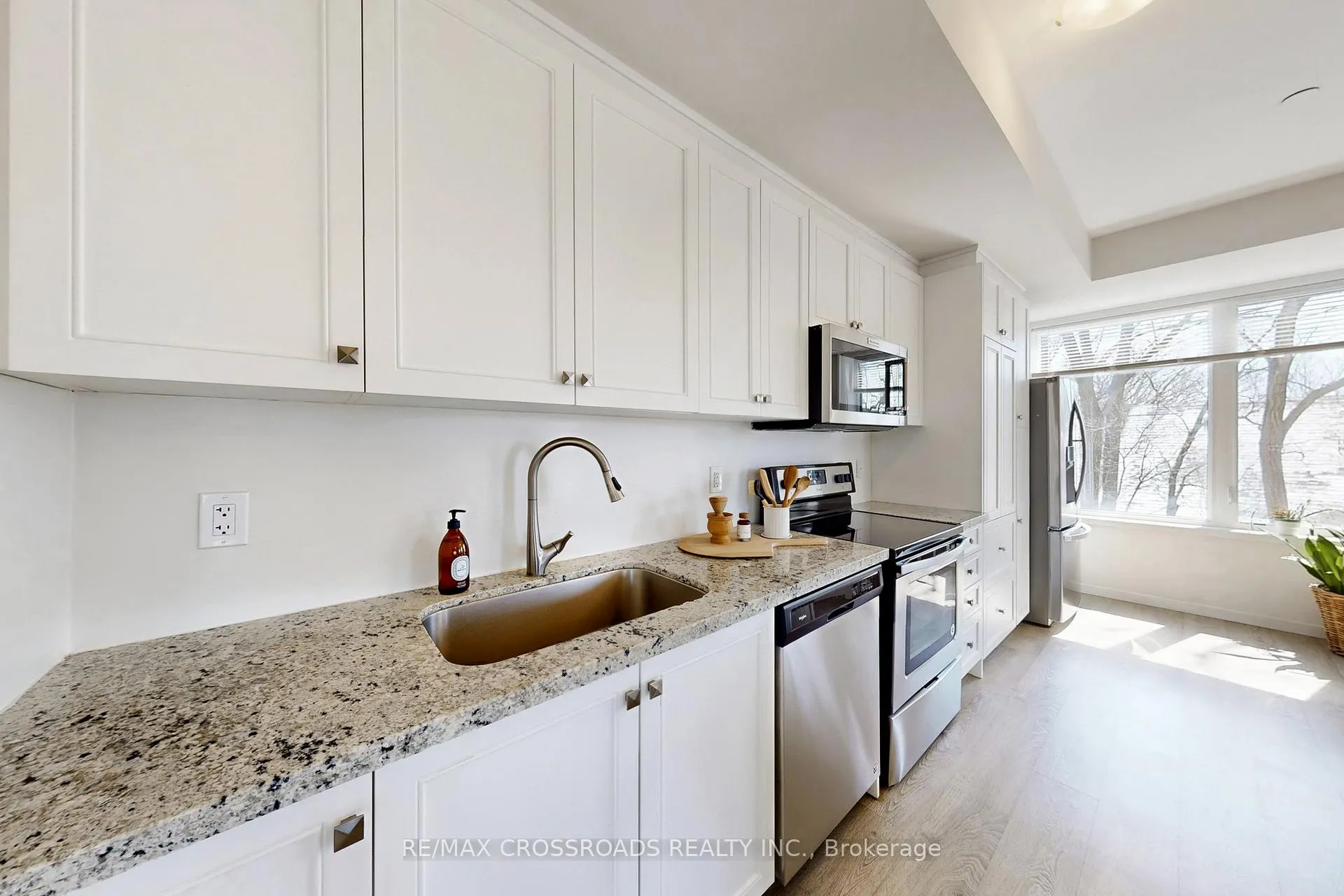 Photo 9 of Unit 10, 100 Alex Gardner Circle, Aurora, Aurora Village — HOMEH
