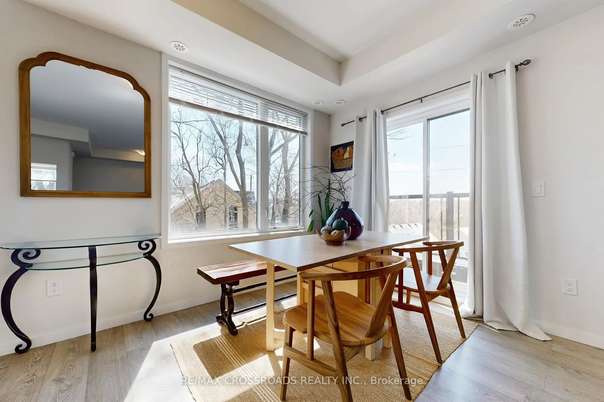 Photo 11 of Unit 10, 100 Alex Gardner Circle, Aurora, Aurora Village — HOMEH